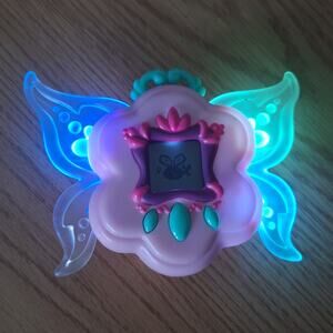 WowWee Got2Glow Fairy Pet Finder Virtual Electronic Pet Light Up Pink Wings NWOT